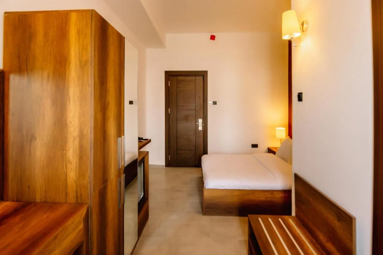 Cezar'S Airport Hotel Nicosia