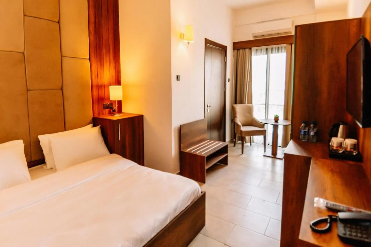 Cezar'S Airport Hotel Nicosia
