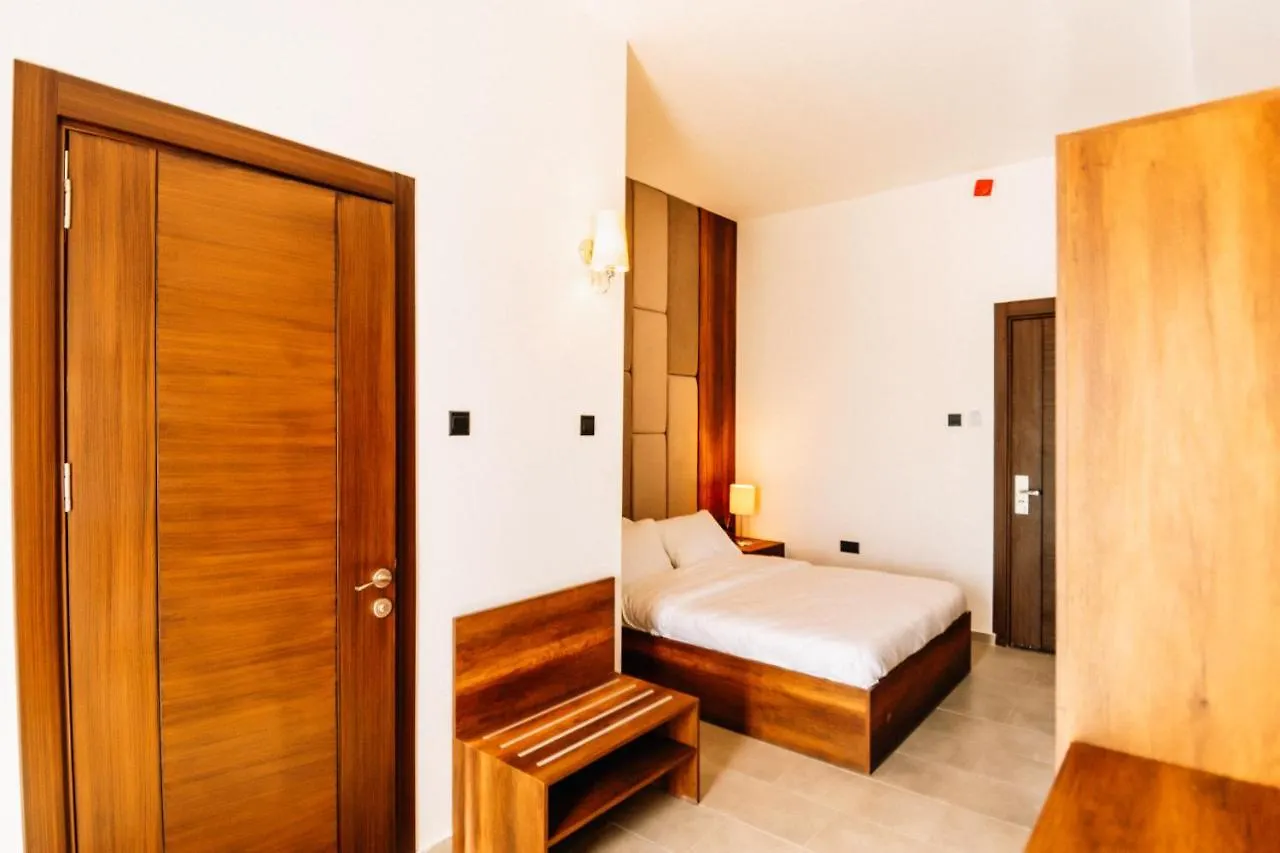 Cezar'S Airport Hotel Nicosia