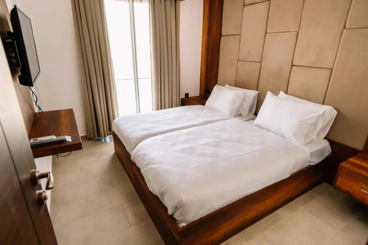 Cezar'S Airport Hotel Nicosia