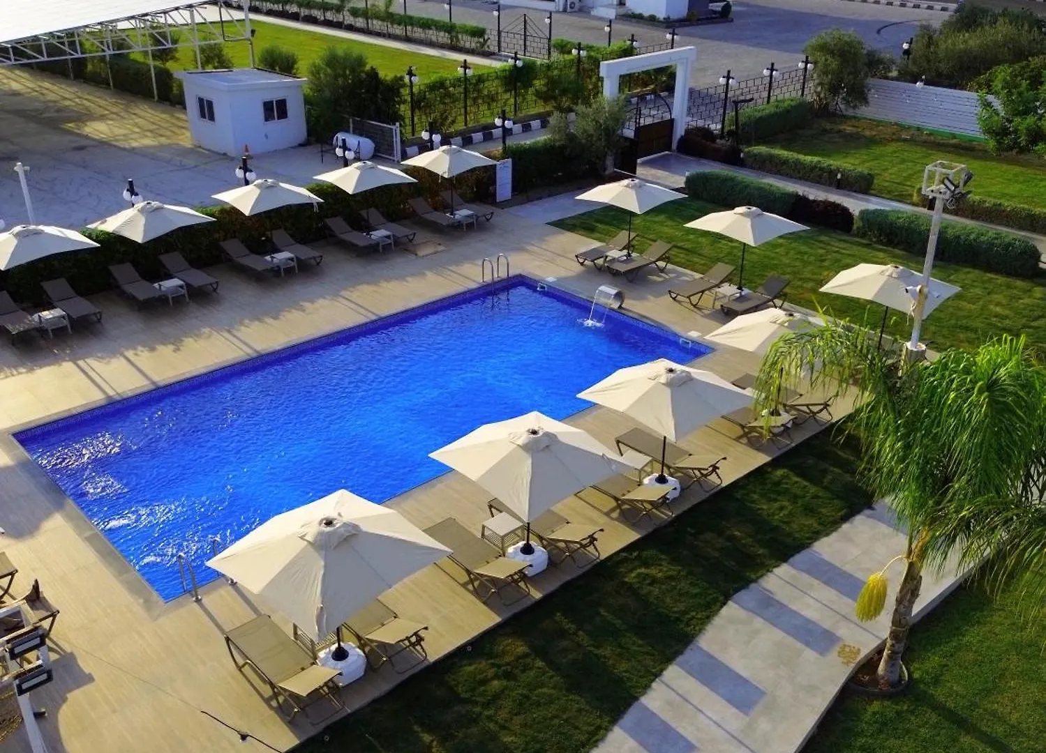 Cezar'S Airport Hotel Nicosia